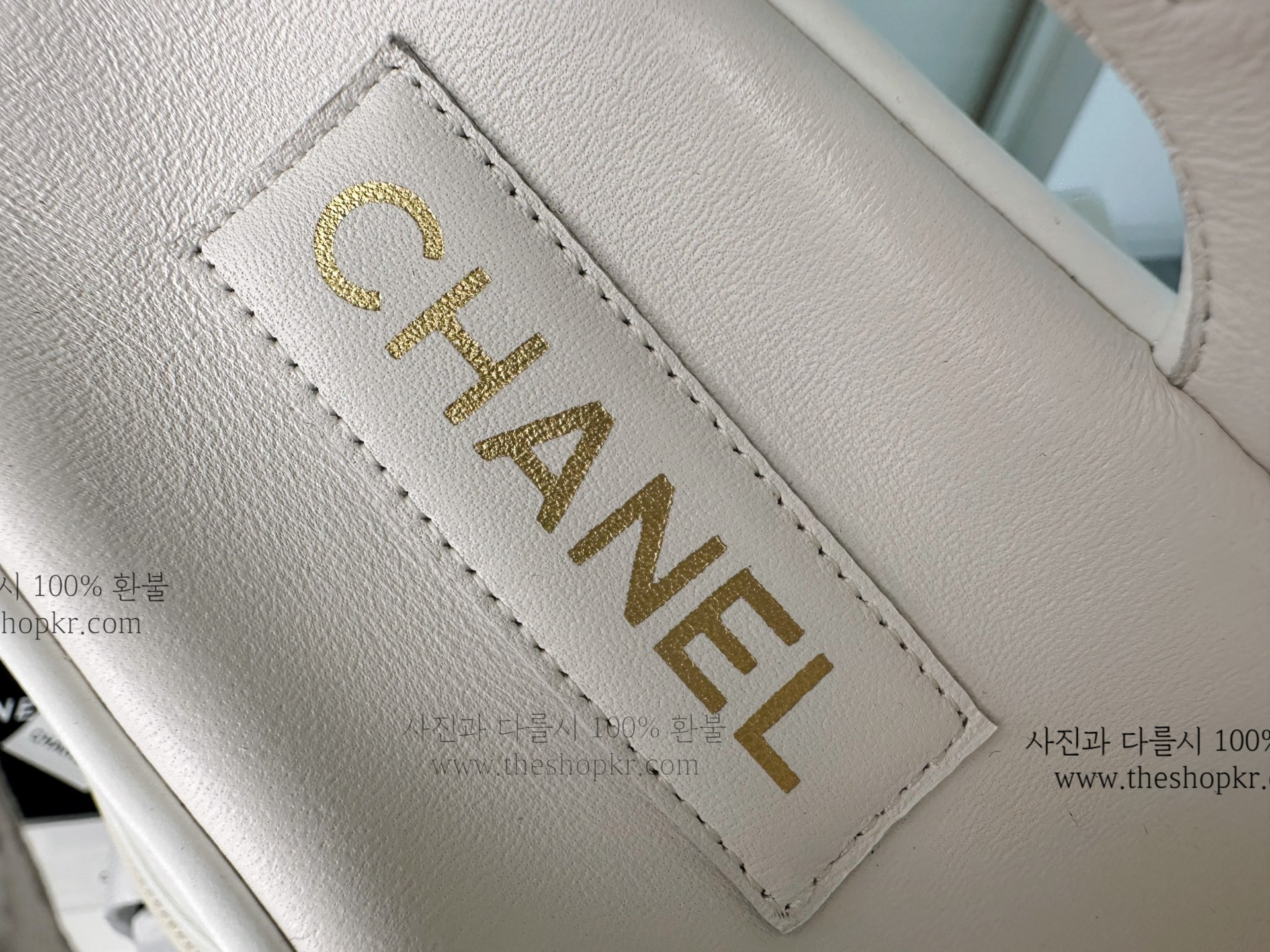 (해피) 샤넬 cc 버튼 벨크로 샌들