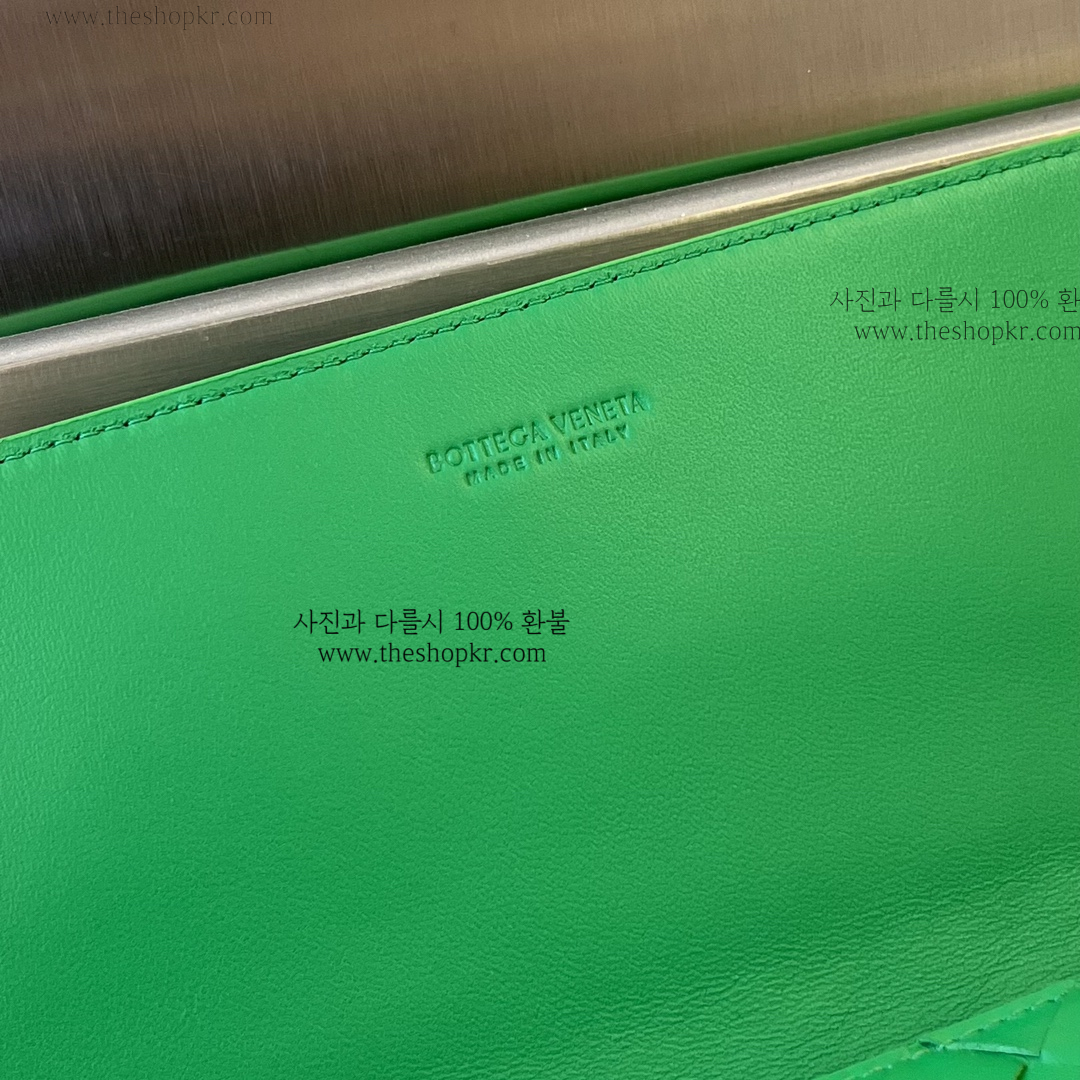(징) 보테가 플랩 클러치