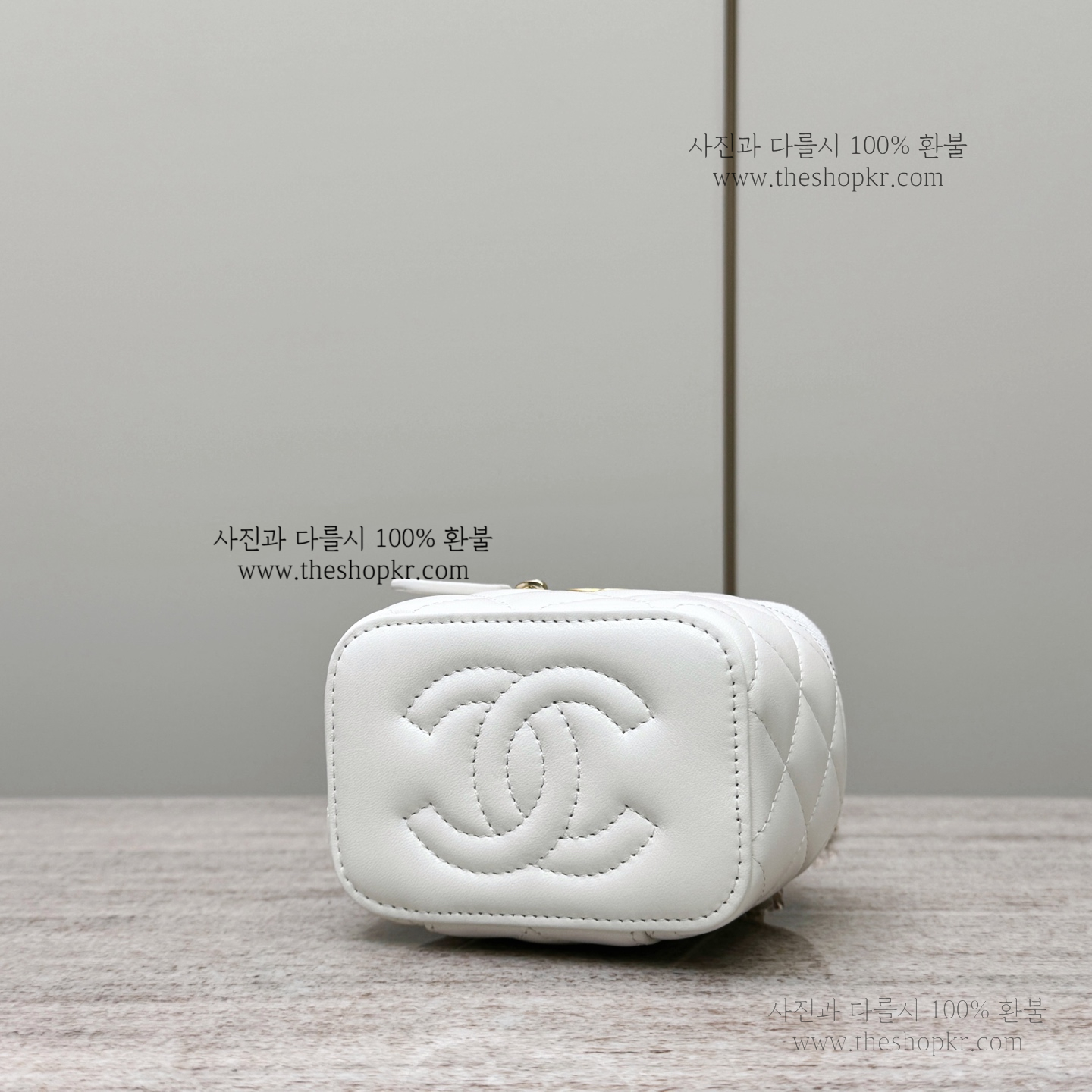 (갓팩토리) 샤넬 골드볼 베니티 백