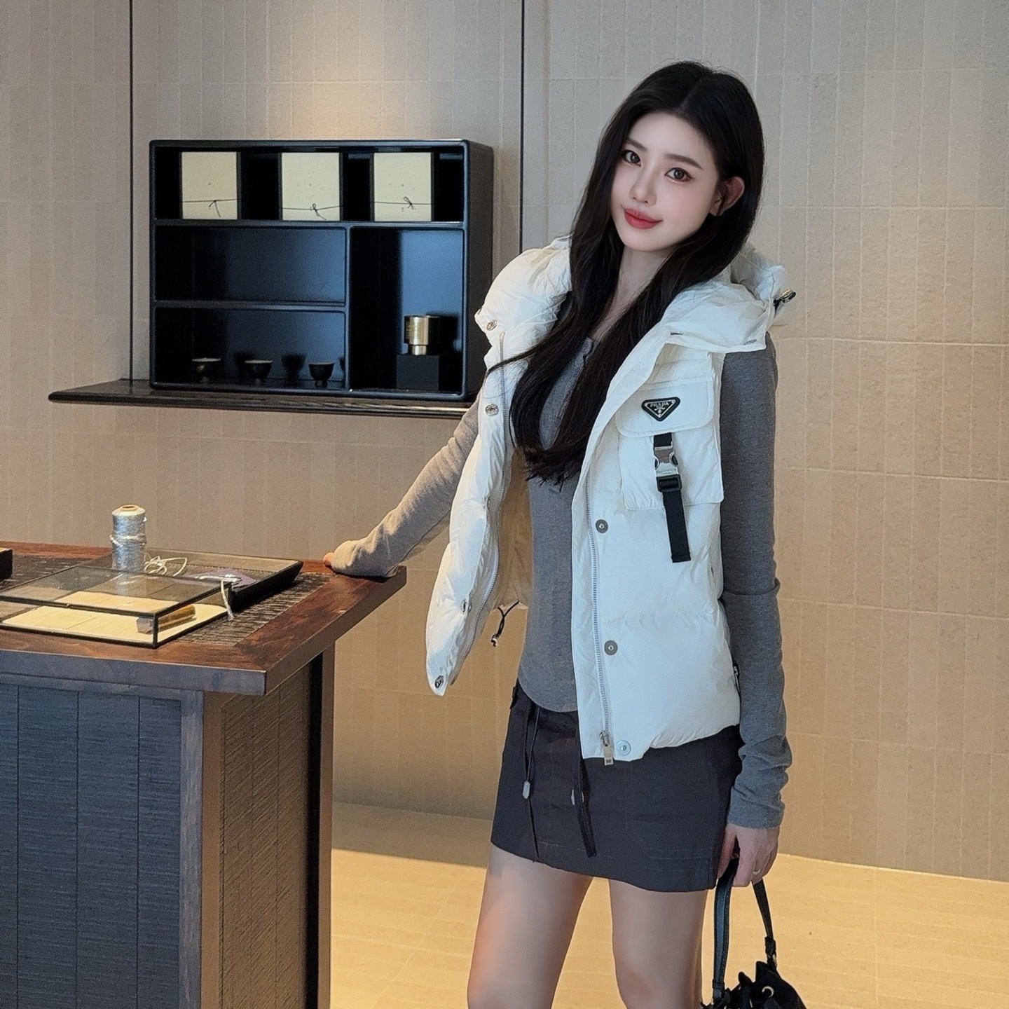 (청운) 프라다 여성 패딩 조끼