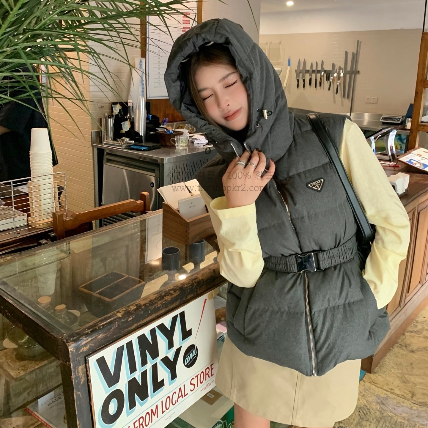 (청운) 프라다 벨트 패딩 조끼