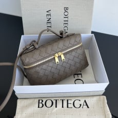 (징) 보테가 뱅뱅 베니티 케이스