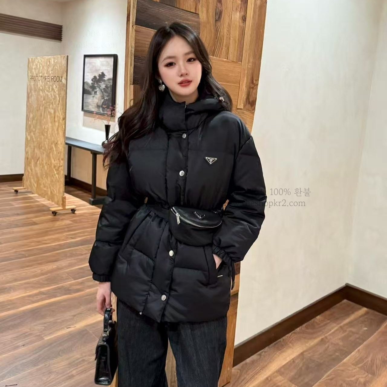 (청운) 프라다 리나일론 다운 필드 재킷