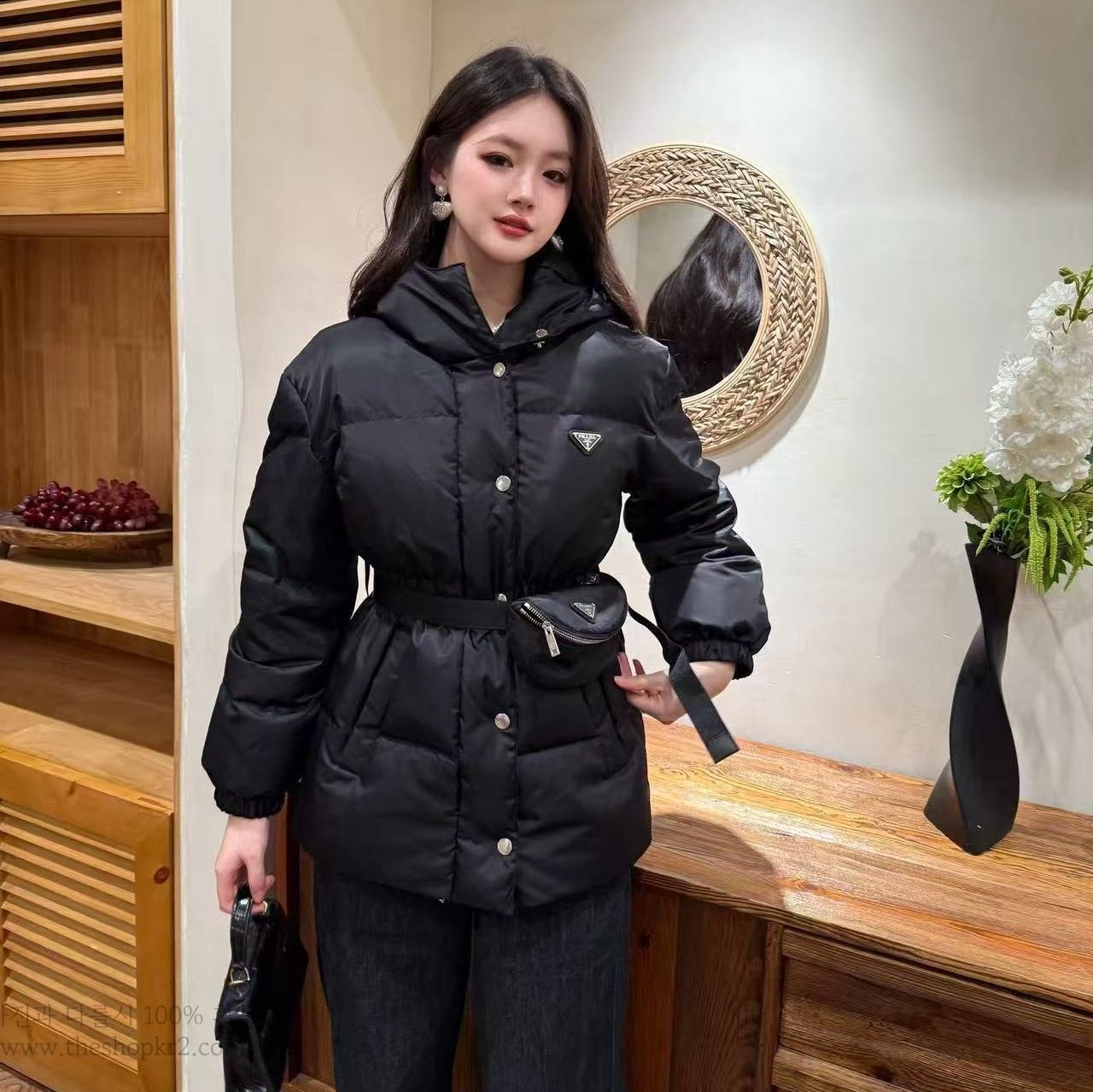 (청운) 프라다 리나일론 다운 필드 재킷